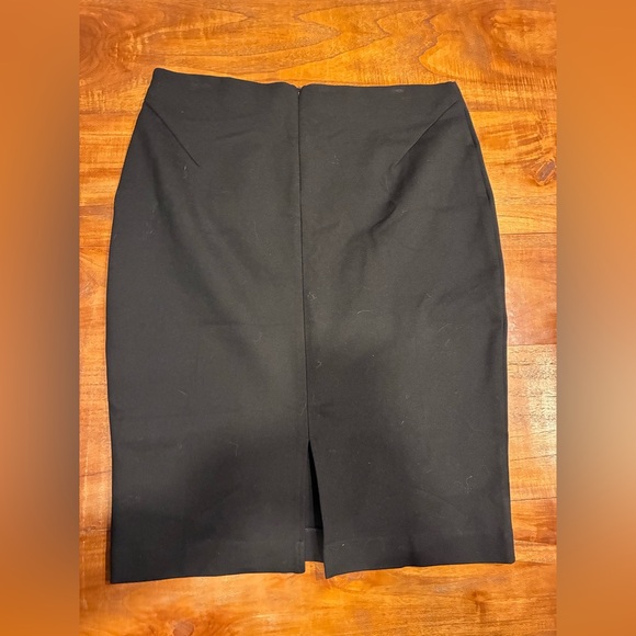 NWT Quince Ultra-Stretch Ponte Pencil Skirt Black Women’s Large - Picture 5 of 10